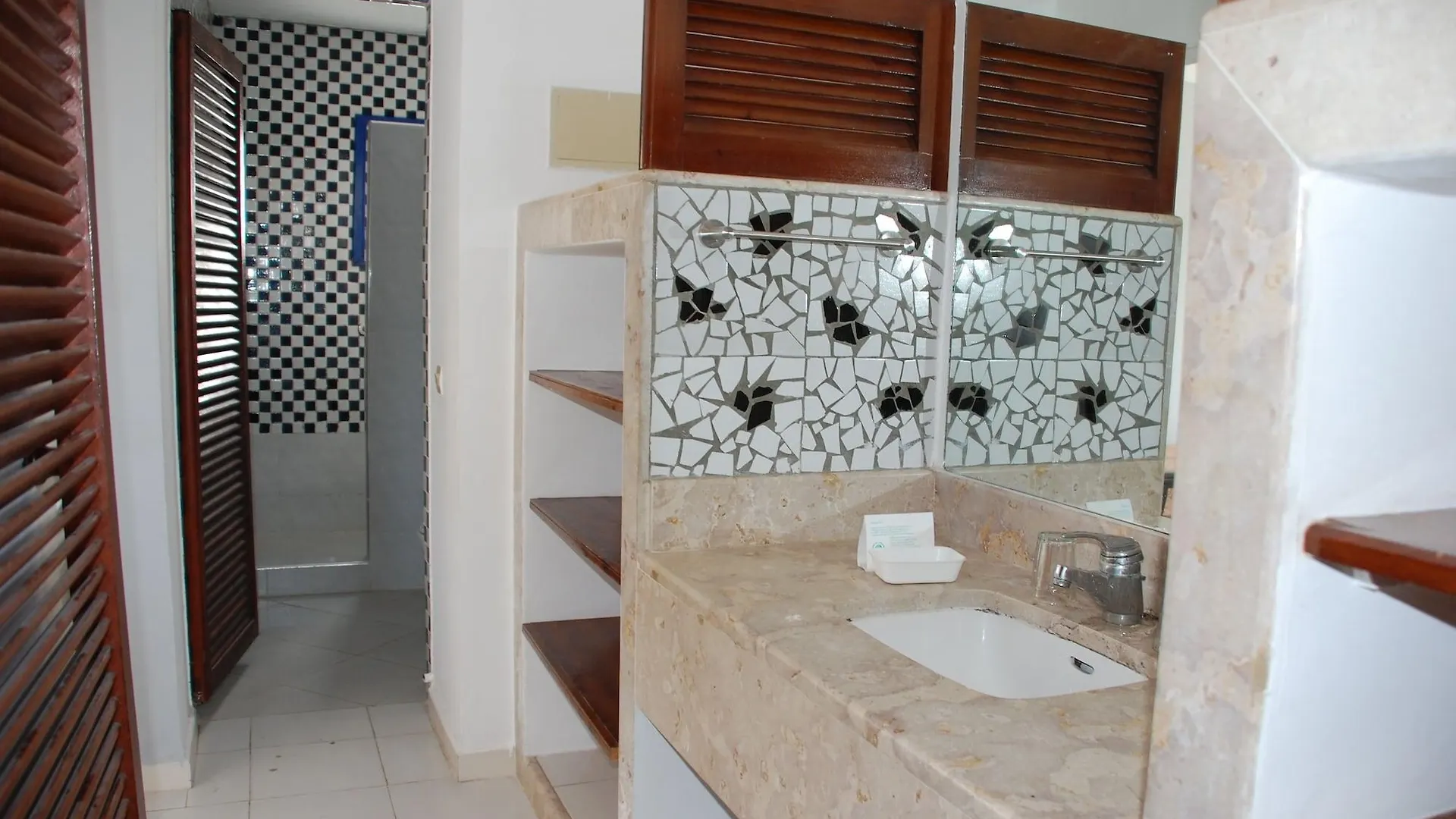 El Pueblo Tamlelt Hotel Agadir 3*,